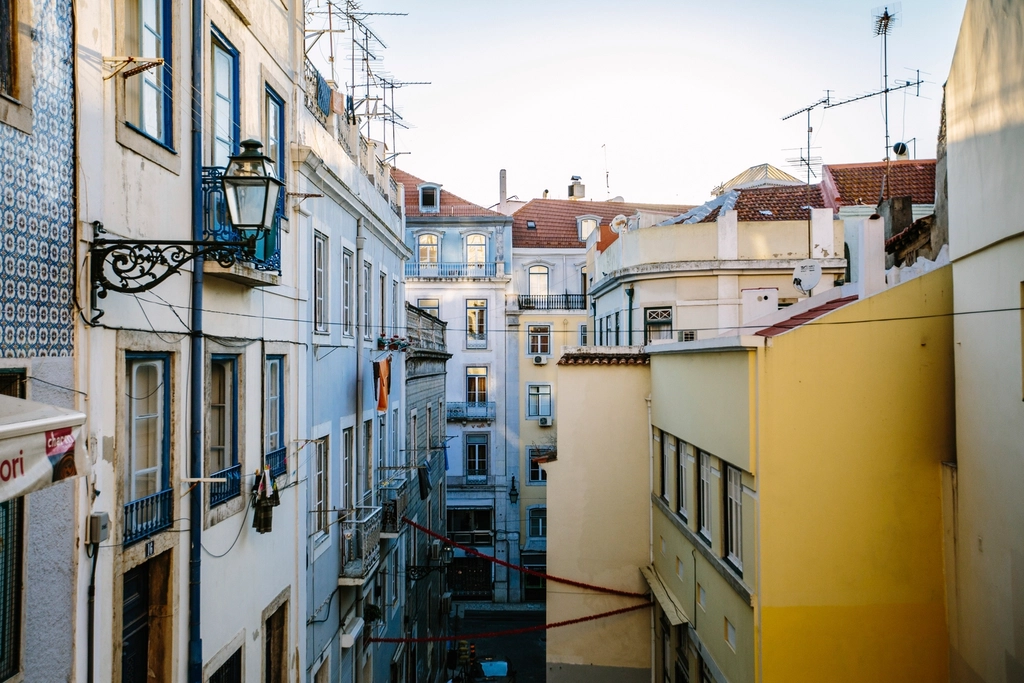 Apartment building in Lisbon, Photo by Openverse